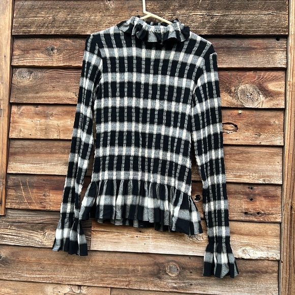 Maison Martin Margiela Tops - MM6 Maison Margiela Black and White Plaid Garment ruffled collar long sleeve
